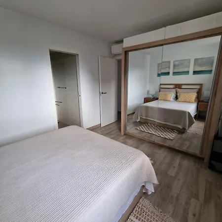 Casa Peartree - 2 Bed With Ocean Views דירה *